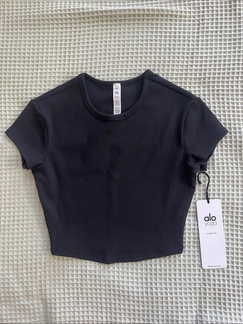 ALO Yoga Black Ribbed Short Sleeve Crop Top | small | NWT